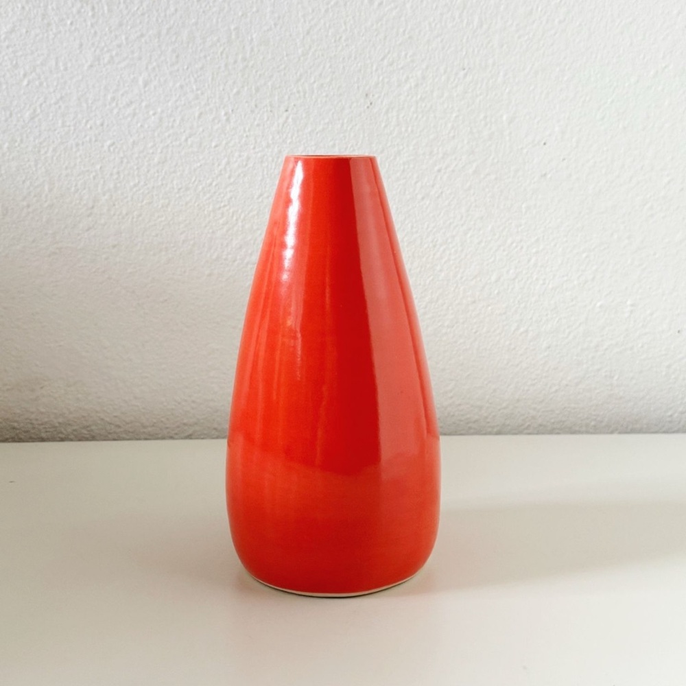 Material Good Little Shirley POD Vase PERSIMMON